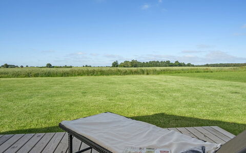 Thalie - 400M from the Sea: Blau, Strauch, Hütte, Ground, Garten, Estate, Schatten, Landscaping, Bauernhaus, Eco Hotel
