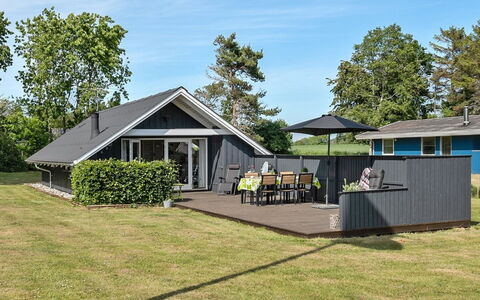 Herbert - 1Km from the Sea: Die Architektur, Dach, Zuhause, Verbundwerkstoff, Daylighting, Abstellgleis, Auffahrt