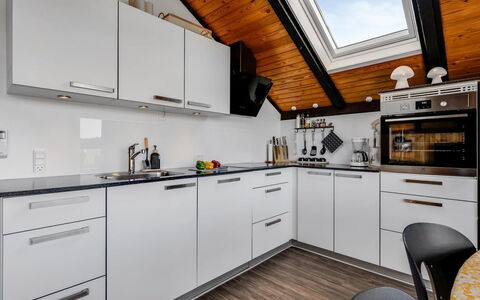 Agnesa - 1.5Km from the Sea: Küche, Major Appliance, Countertop, Küchengerät, Flooring, Cabinetry, Herd, Haushaltsgerät, Zapfhahn, Sinken