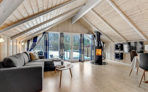Hailka: Holz, Interior Design, Decke, Flooring, Holzboden, Zuhause, Wohnzimmer, Fussboden, Möbel, Zimmer
