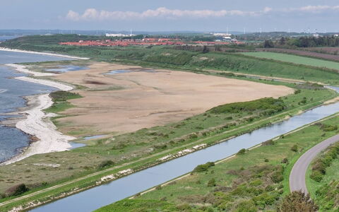 Aranja - 300M to the Fjord: Wasservorräte, Wasser, Gewässer, Wasserweg, Kanal, Bank, Küsten Und Ozeanische Forms, Wasserlauf, Küste, Landschaft