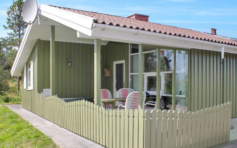 Annick - 300M from the Sea: Blau, Strauch, Hütte, Ground, Garten, Estate, Schatten, Landscaping, Bauernhaus, Eco Hotel