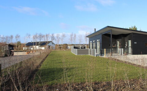 Gela - 1.3Km to the Fjord: Die Architektur, Dach, Zuhause, Verbundwerkstoff, Daylighting, Abstellgleis, Auffahrt