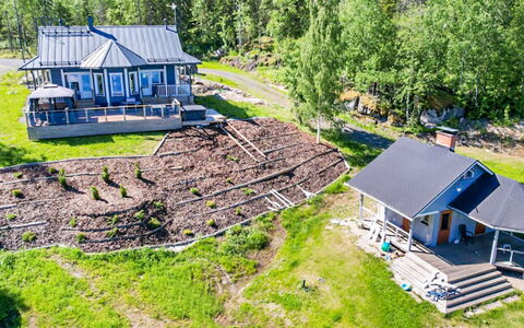 Pihlajaranta: Haus, Hütte, Zuhause, Dach, Grundstueck, Ländliches Gebiet, Ground, Estate, Abstellgleis