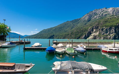 Maria: Bergforms, Wasser, Berg, Boot, Gewässer, Hügel, Watercraft, Gebirge, Hochland, Küsten Und Ozeanische Forms