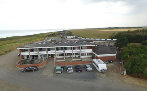 Stilla - 35Km from the Sea: Blau, Strauch, Hütte, Ground, Garten, Estate, Schatten, Landscaping, Bauernhaus, Eco Hotel