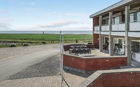 Stilla - 35Km from the Sea: Blau, Strauch, Hütte, Ground, Garten, Estate, Schatten, Landscaping, Bauernhaus, Eco Hotel