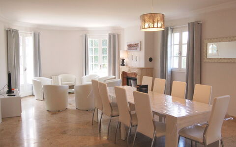 La Villa: Wasser, Wolke, Himmel, Boot, Watercraft, Fahrzeug, Pflanze, Baum, Gewässer, See