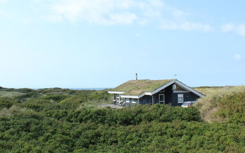 Eunike - 220M from the Sea: Hütte, Dach, Ländliches Gebiet, Hütte, Bauernhaus, Dachdecken