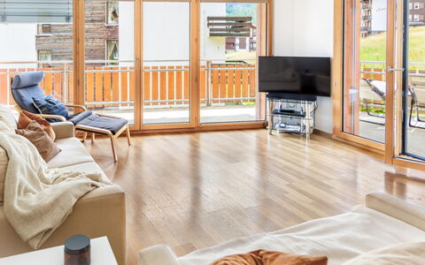 Anatas: Flooring, Interior Design, Holz, Fussboden, Treppe, Decke, Holzbeize, Holzboden, Hartholz, Geländer