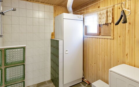 Harvana: Holz, Abstellgleis, Hütte, Haus, Zuhause, Planke, Gartenbauten, Blockhaus, Hartholz, Veranda