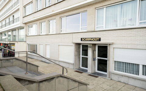 Blankenberge 152: Fenster, Gebäude, Urban Design, Wohngebiet, Materialeigenschaft, Fassade, Stadt, Verbundwerkstoff, Eigentumswohnung