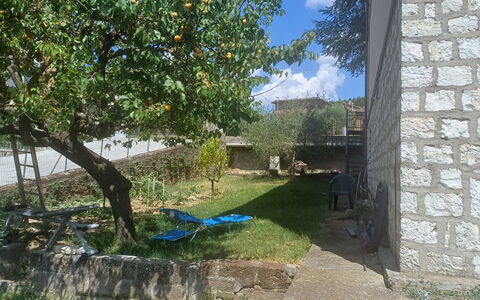 Casa Della Selce: Garten, Hinterhof, Backstein, Schatten, Garten