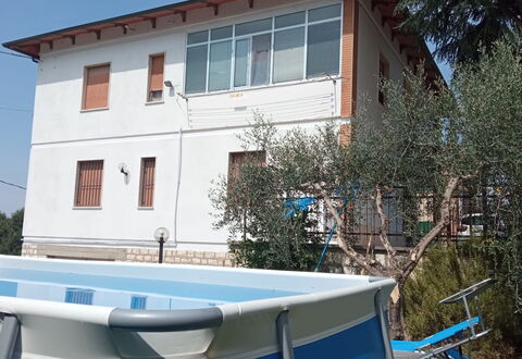 Casa Della Selce: Eigentum, Fenster, Gebäude, Pflanze, Himmel, Haus, Baum, Die Architektur, Gartenmöbel, Wohngebiet