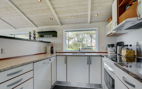 Thove - 600M from the Sea: Küche, Countertop, Flooring, Küchengerät, Major Appliance, Holz, Interior Design, Decke, Cabinetry, Haushaltsgerät