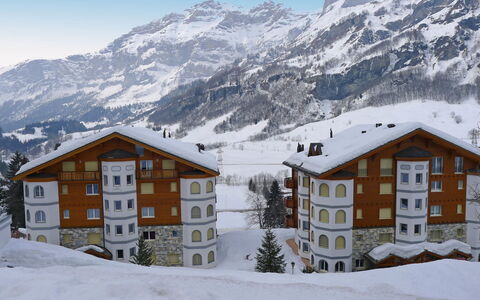 Edelweiss C: Gebäude, Schnee, Himmel, Berg, Eigentum, Fenster, Ökoregion, Haus, Hochland, Steigung