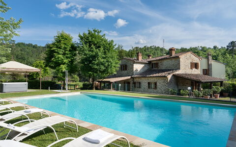 Il Mulino Di Vogognano - Subbiano, Private Pool, J: Wasser, Wolke, Himmel, Pflanze, Eigentum, Gebäude, Schwimmbad, Azurblau, Baum, Gewässer