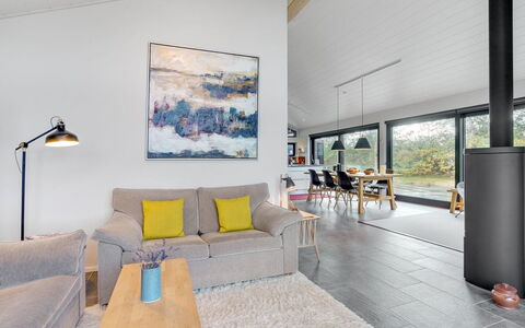 Minttu - 700M from the Sea: Flooring, Interior Design, Couch, Holz, Möbel, Fussboden, Decke, Wohnzimmer, Zimmer, Beleuchtung