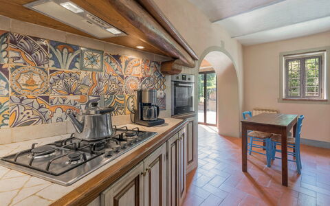 Fonte Nuova - Badia Agnano, Toscana: Möbel, Eigentum, Cabinetry, Countertop, Bilderrahmen, Tabelle, Holz, Interior Design, Küche, Beleuchtung