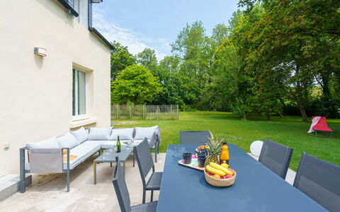 Penhors: Wasser, Himmel, Tabelle, Möbel, Eigentum, Stuhl, Azurblau, Tisch Im Freien, Gartenmöbel, Geschirr