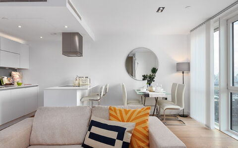 Avant-Garde, Shoreditch: Möbel, Pflanze, Couch, Bilderrahmen, Komfort, Tabelle, Wohnzimmer, Beleuchtung, Interior Design, Die Architektur