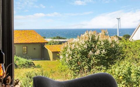 Liesel - 700M from the Sea: Strauch, Grundstueck, Zuhause, Hütte, Estate, Ozean, Eco Hotel, Landscaping, Garten, Veranda