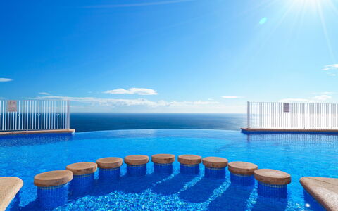 Las Brisas