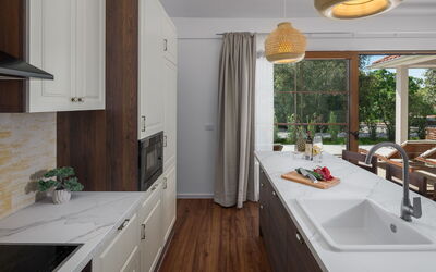 Unterkunft:&nbsp;Luxury Bay Villa with Private Hot Tub 313.5
