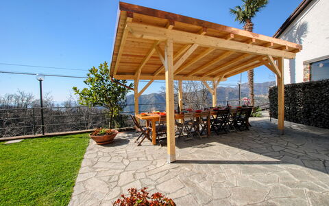 Casa Aurora - Recco, Liguria: Schatten, Outdoor Struktur, Veranda, Eco Hotel, Holzbeize, Hartholz, Gartenmöbel, Flagstone, Pergola, Strahl