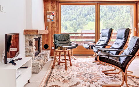 Champex 220: Möbel, Holz, Interior Design, Flooring, Fussboden, Wohnzimmer, Zimmer, Zuhause, Holzboden, Teppich
