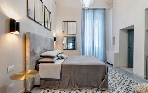 Dimora Cocchi: Möbel, Eigentum, Gebäude, Komfort, Azurblau, Holz, Fenster, Beleuchtung, Interior Design, Tabelle