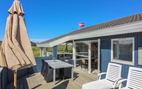 Mitre - 300M from the Sea: Zuhause, Hütte, Schatten, Deck, Planke, Resort, Eco Hotel, Hotel, Veranda, Villa