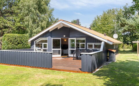Dorti - 725M from the Sea: Holz, Dach, Die Architektur, Zuhause, Haus, Hütte, Abstellgleis, Hartholz, Steigung, Estate