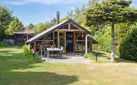 Konrad - 700M from the Sea: Dach, Haus, Zuhause, Hütte, Abstellgleis, Estate, Auffahrt, Gartenbauten, Garten, Schuppen