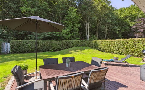 Fiete - 200M from the Sea: Dach, Haus, Grundstueck, Zuhause, Hütte, Estate, Gartenbauten, Schatten, Blockhaus, Landscaping