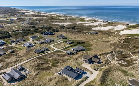 Walther - 300M from the Sea: Flooring, Interior Design, Holz, Fussboden, Treppe, Decke, Holzbeize, Holzboden, Hartholz, Geländer