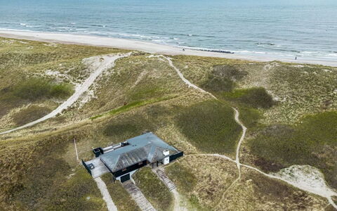 Eyla - from the Sea: Die Architektur, Dach, Zuhause, Verbundwerkstoff, Daylighting, Abstellgleis, Auffahrt