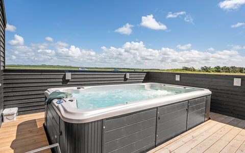 Ivar - 300M from the Sea: Verbundwerkstoff, Armatur, Badewanne, Schwimmbad, Jacuzzi