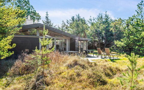 Velika - 1.2Km from the Sea: Dach, Haus, Grundstueck, Zuhause, Hütte, Estate, Gartenbauten, Schatten, Blockhaus, Landscaping