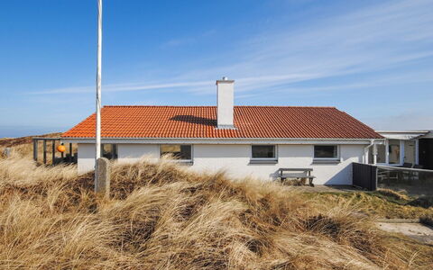 Hilmer - 250M from the Sea: Gebäude, Dach, Haus, Die Architektur, Zuhause, Hütte, Grundstueck, Ländliches Gebiet, Einfach, Steigung