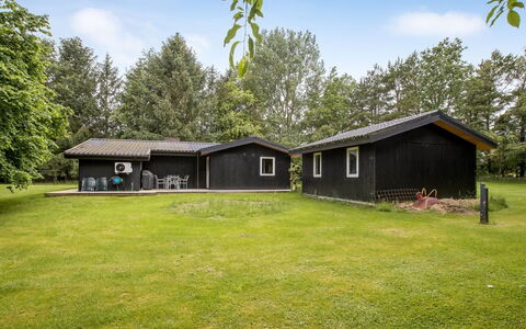 Gudrid - 250M to the Fjord: Die Architektur, Dach, Zuhause, Verbundwerkstoff, Daylighting, Abstellgleis, Auffahrt