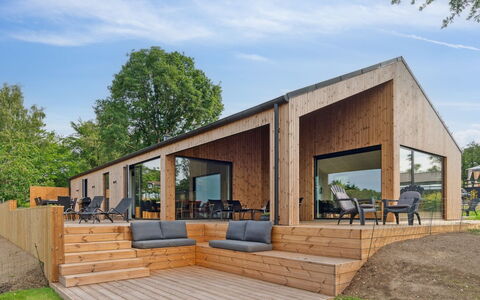 Edina - 350M from the Sea: Die Architektur, Dach, Zuhause, Verbundwerkstoff, Daylighting, Abstellgleis, Auffahrt