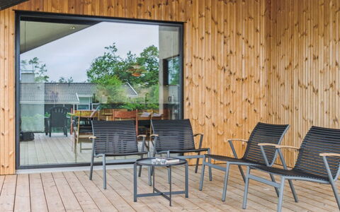 Edina - 350M from the Sea: Die Architektur, Dach, Zuhause, Verbundwerkstoff, Daylighting, Abstellgleis, Auffahrt