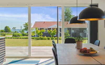 Niska - 200M from the Sea