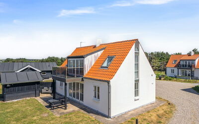 Kanutte - 200M from the Sea