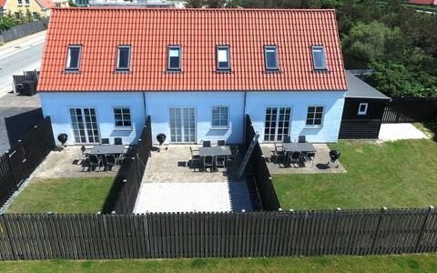 Alessandra - 500M from the Sea: Dach, Zuhause, Hütte, Estate, Gartenmöbel, Garten, Tisch Im Freien, Hof, Hinterhof, Villa