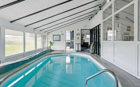 Boris - 250M from the Sea: Schwimmbad, Verbundwerkstoff, Decke, Resort, Schatten, Daylighting, Design, Hotel, Eco Hotel, Gartenmöbel