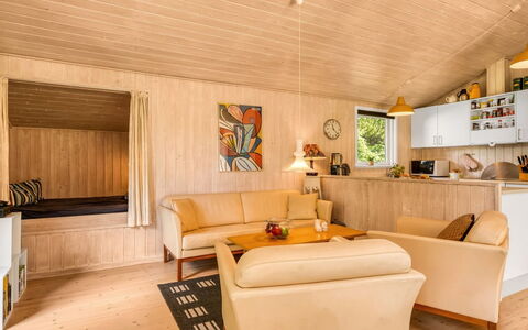 Anelisa - 1.2Km from the Sea: Interior Design, Flooring, Fussboden, Holz, Decke, Möbel, Couch, Zimmer, Holzboden, Wohnzimmer