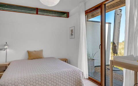 Mumme - 700M from the Sea: Interior Design, Wand, Möbel, Flooring, Fussboden, Holz, Schlafzimmer, Decke, Bett, Zimmer