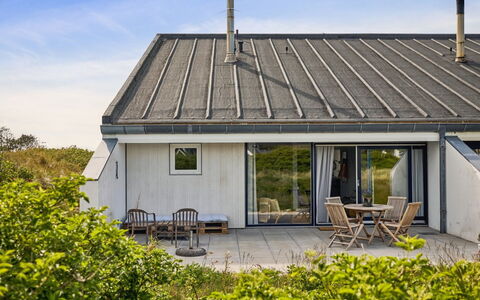 Kaapo - 1Km from the Sea: Dach, Zuhause, Hütte, Bauernhaus, Abstellgleis, Gartenbauten, Daylighting, Schuppen